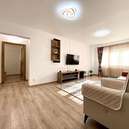 Kronstadt Apartment - Pet Friendly Braşov Exterior foto