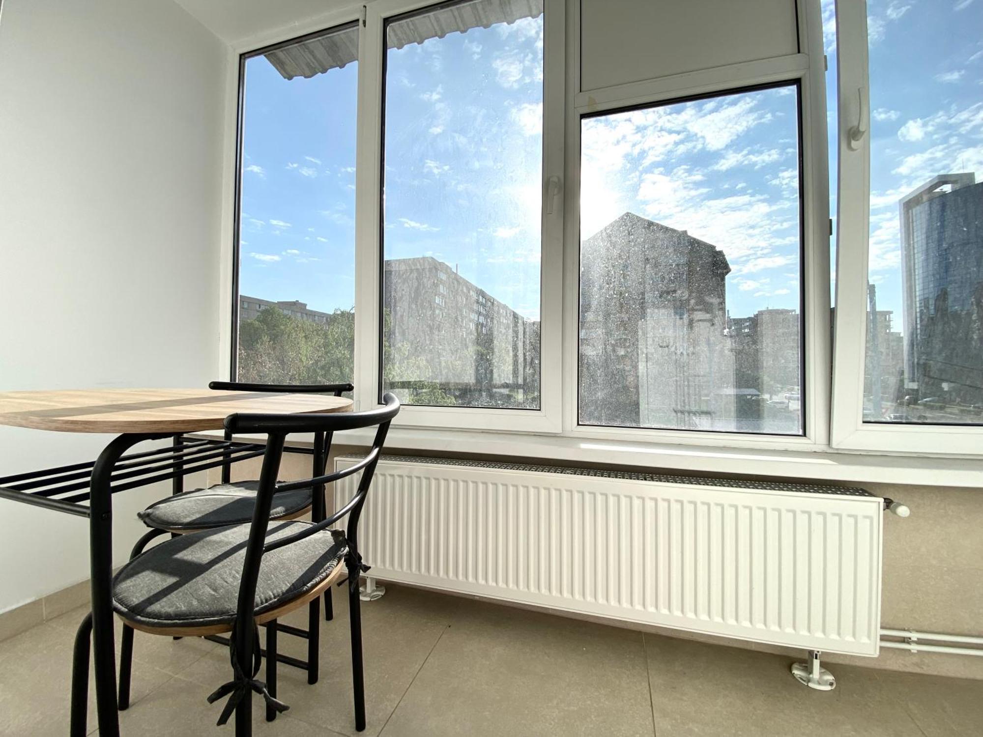 Kronstadt Apartment - Pet Friendly Braşov Exterior foto