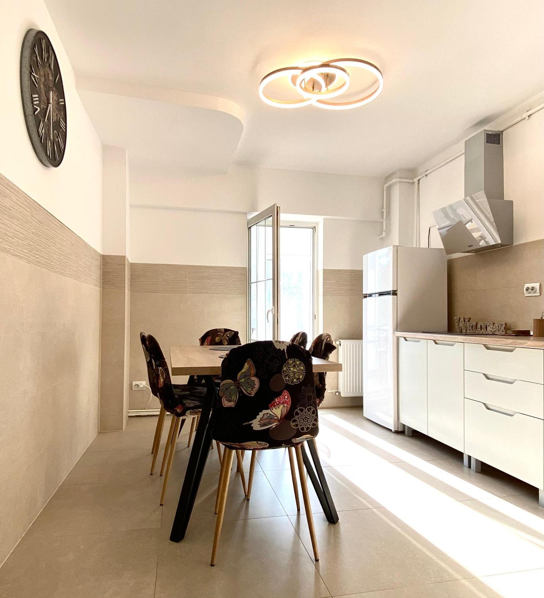 Kronstadt Apartment - Pet Friendly Braşov Exterior foto